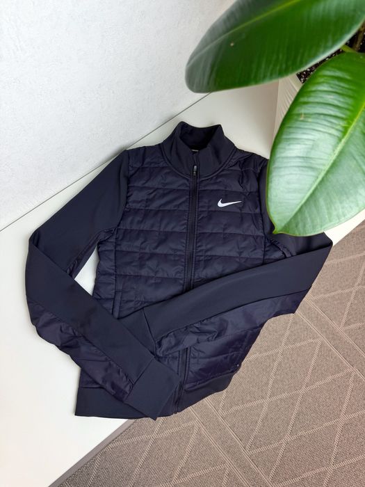 Жіноча куртка Nike Therma Fit, розмір XS