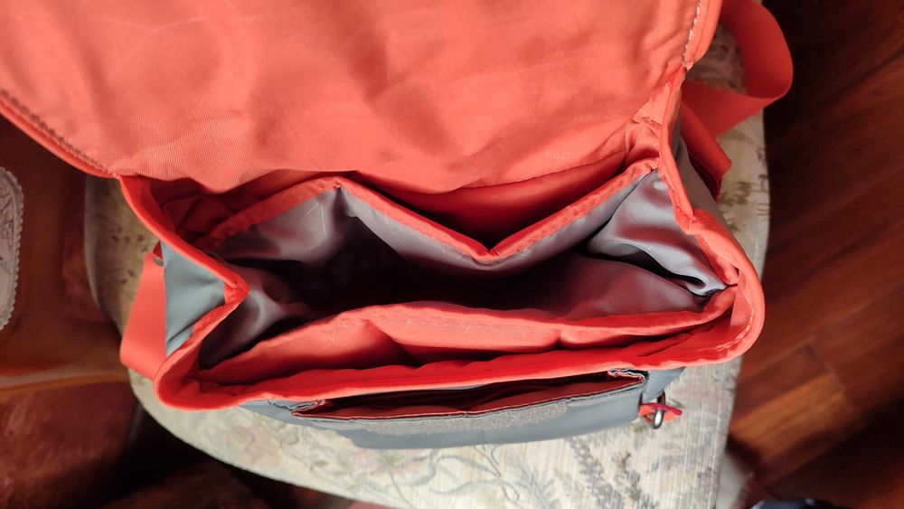 Сумка для фотоаппарата, Tucano Scatto Holster Bag, серая (CBS-HL-G).