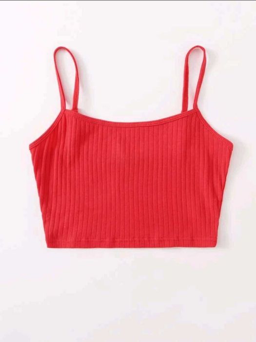 Nowy czerwony crop top
