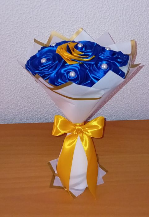 Buquê eterno - Azul e amarelo