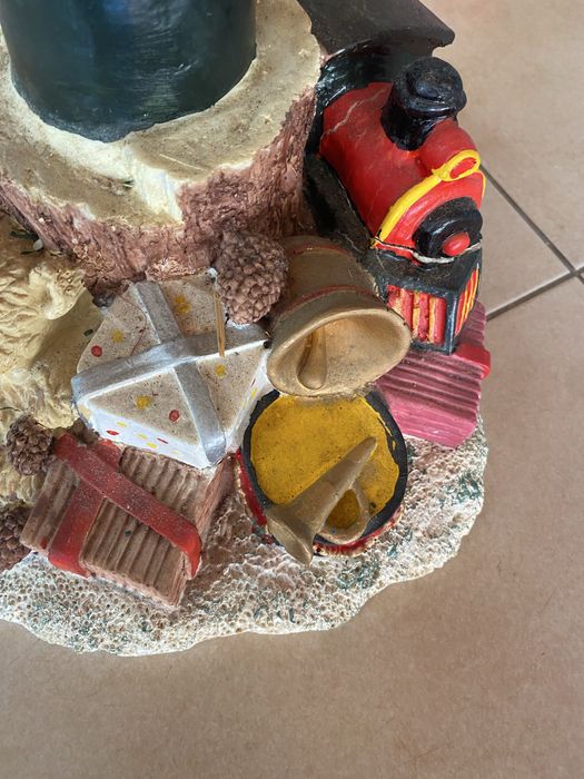 Suporte decorativo para arvore de natal (com rachadura)