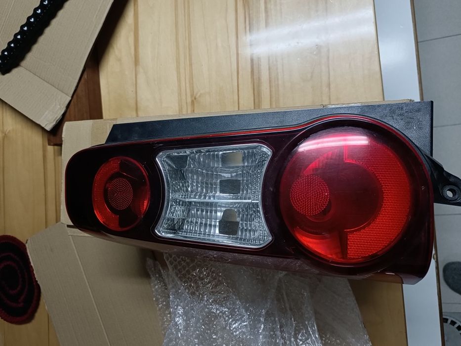 Farolim traz direito citroen berlingo