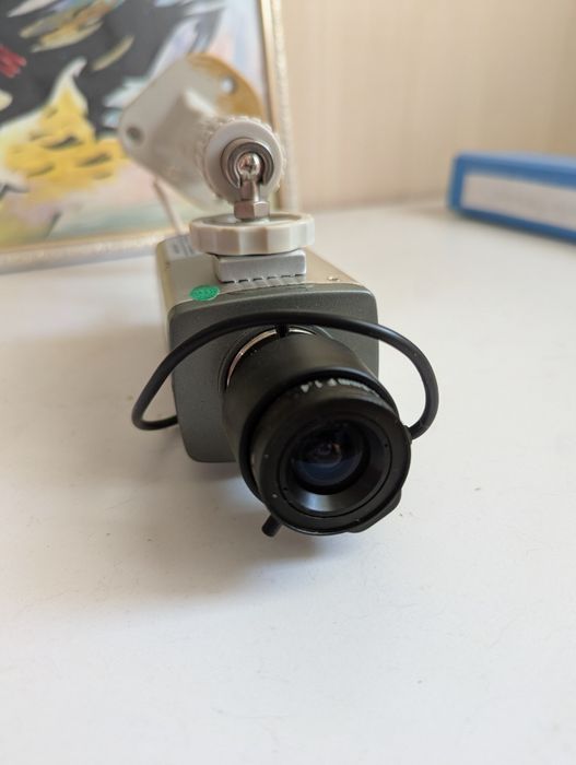 Камера видеонаблюдения для магазина/офиса