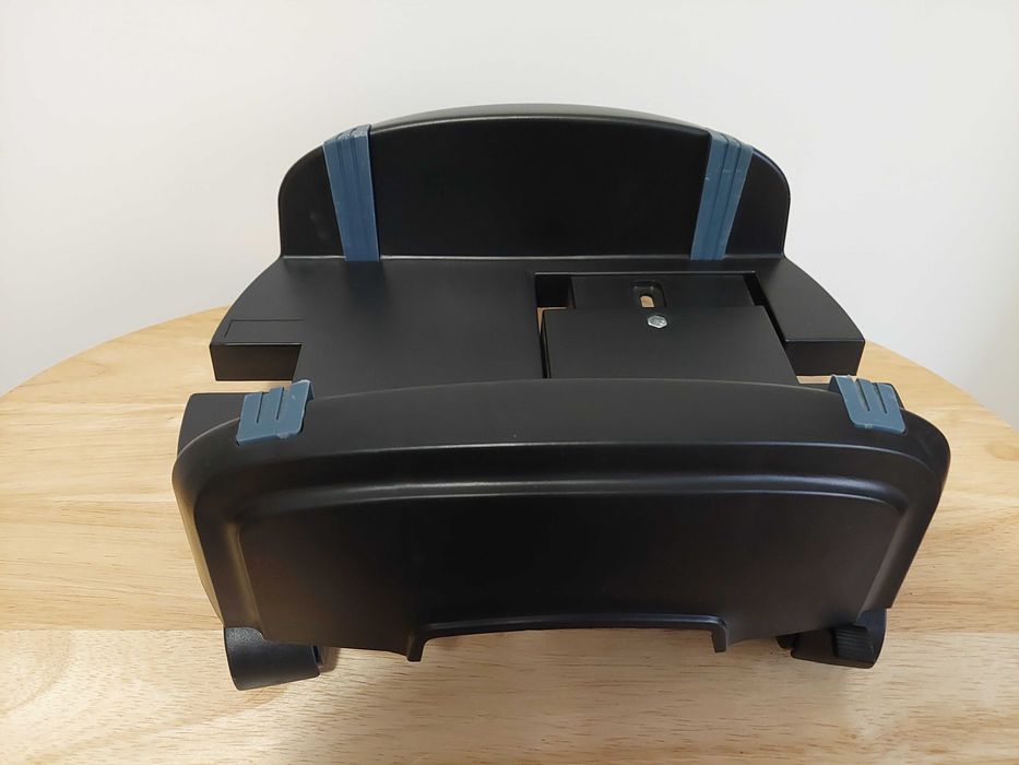 Suporte PC c/ rodas - Estado Novo