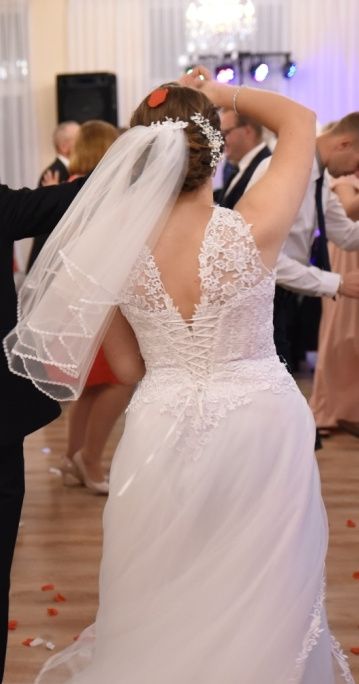 Suknia ślubna 40/42