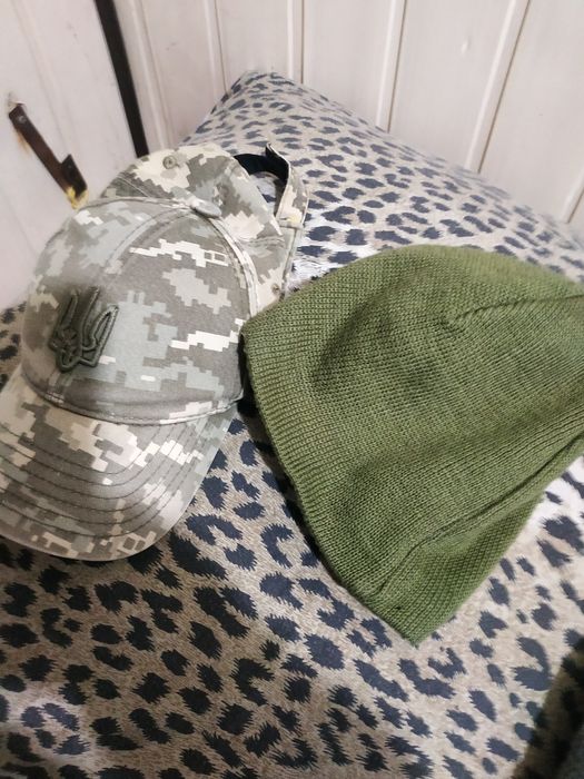 Ккепка бейзболка з натуральної тканини сірого кольору п'ятдесят дев'ят