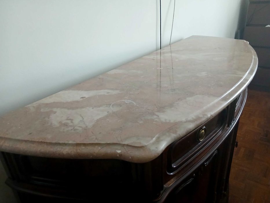 Movel aparador em ótimas condições