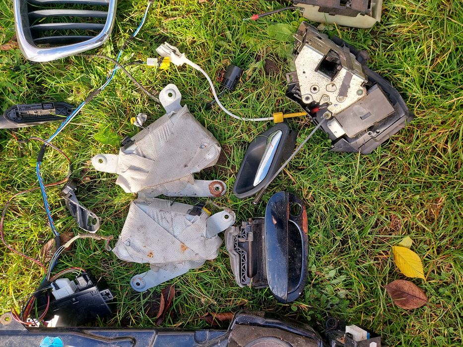 Częsći do bmw e39 wyprzedaż garażowa