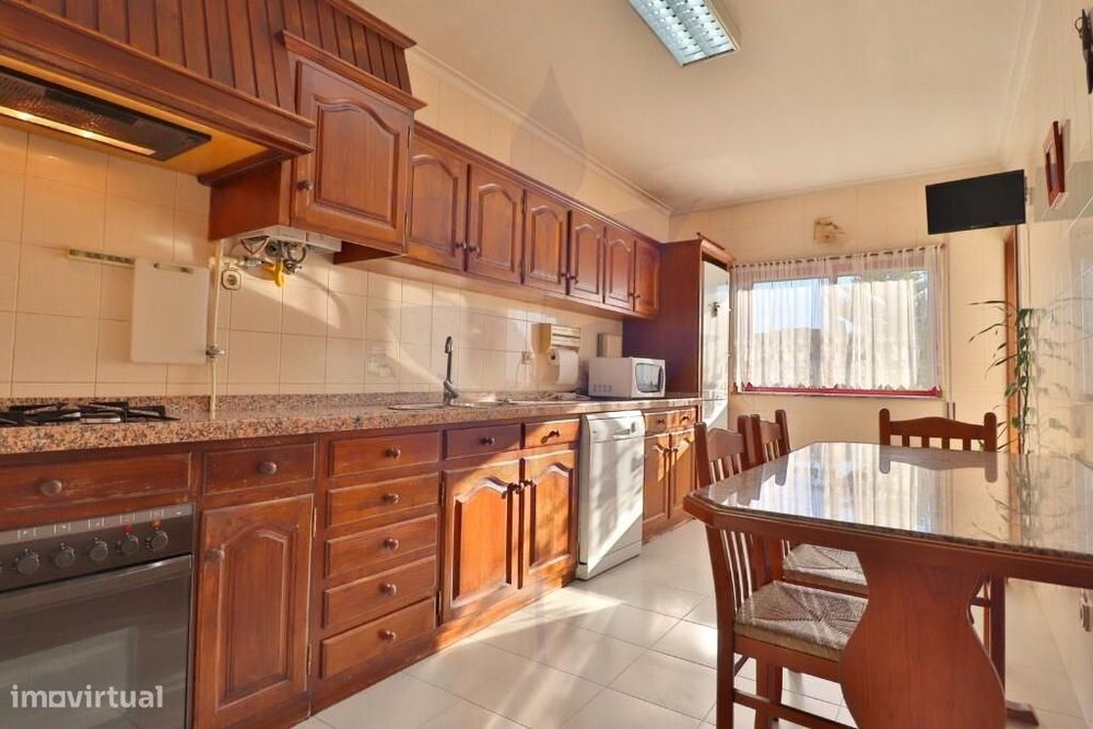 Arrendamento T3 Mobilado e Equipado - São Vicente