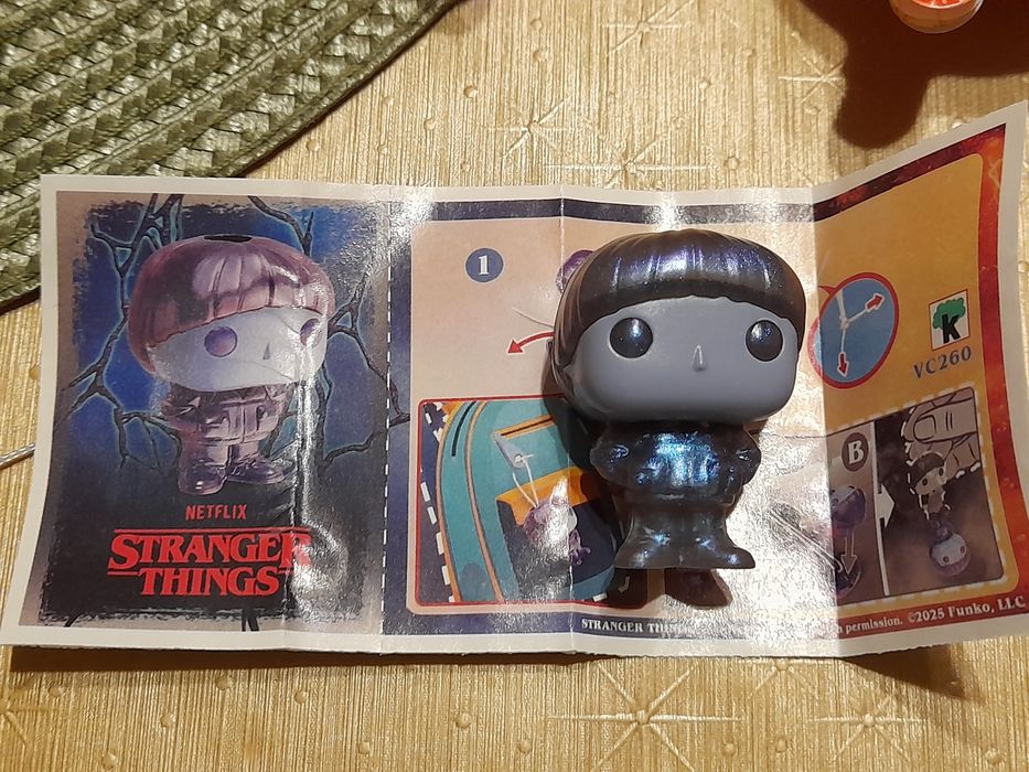 Bonecos Stranger Things Pop Funko kinder Joy -Will RARO- Eleven -Erica