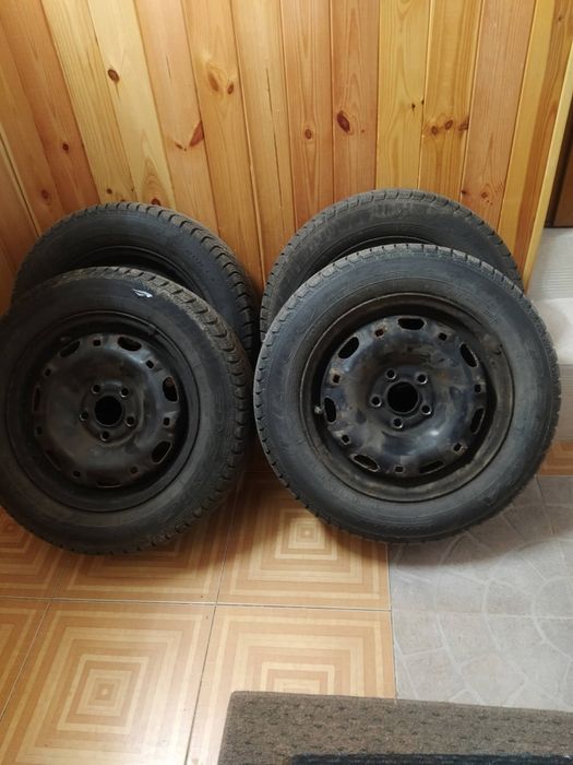 Sprzedam koła z oponami zimowymi Dębica 195/R14/60