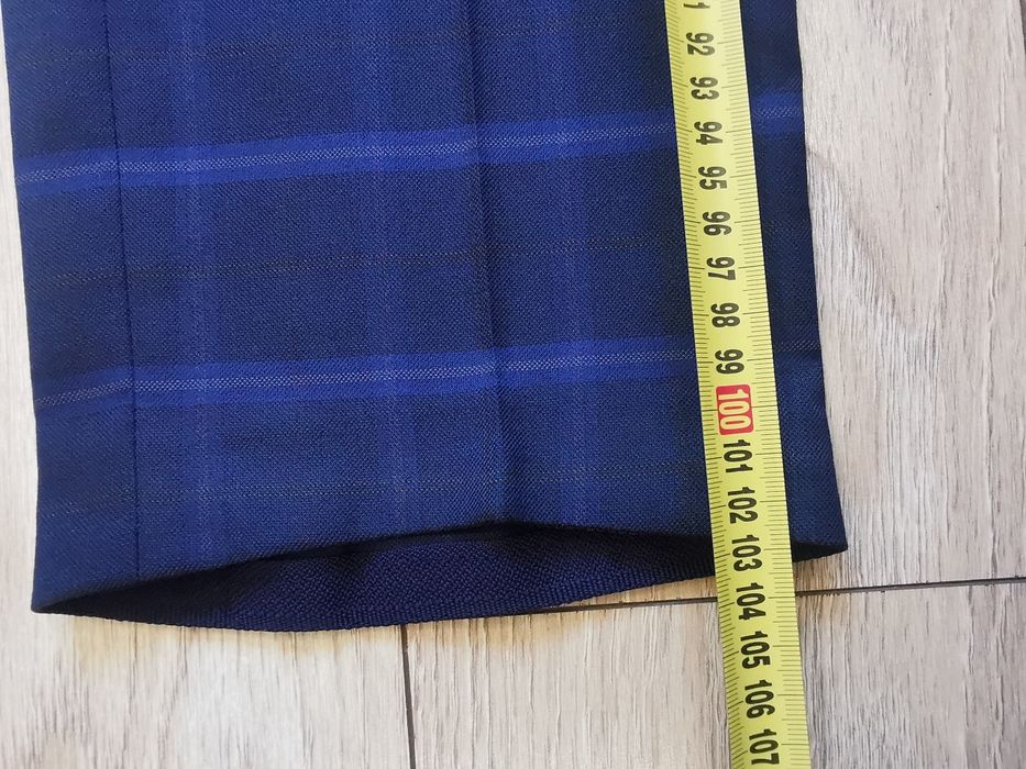 Garnitur męski na 178 cm.