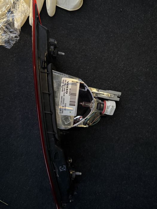 Фара задняя левая в крышку багажника Volvo s90!