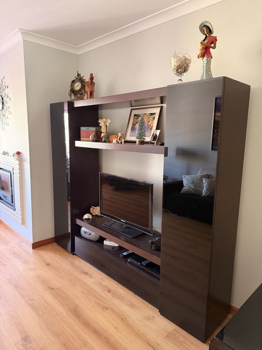 Movel de Sala com muita arrumação