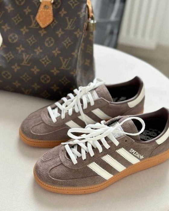 Adidas Spezial Handball Light Brown жіночі кросівки адідас спеціал адідас спешл