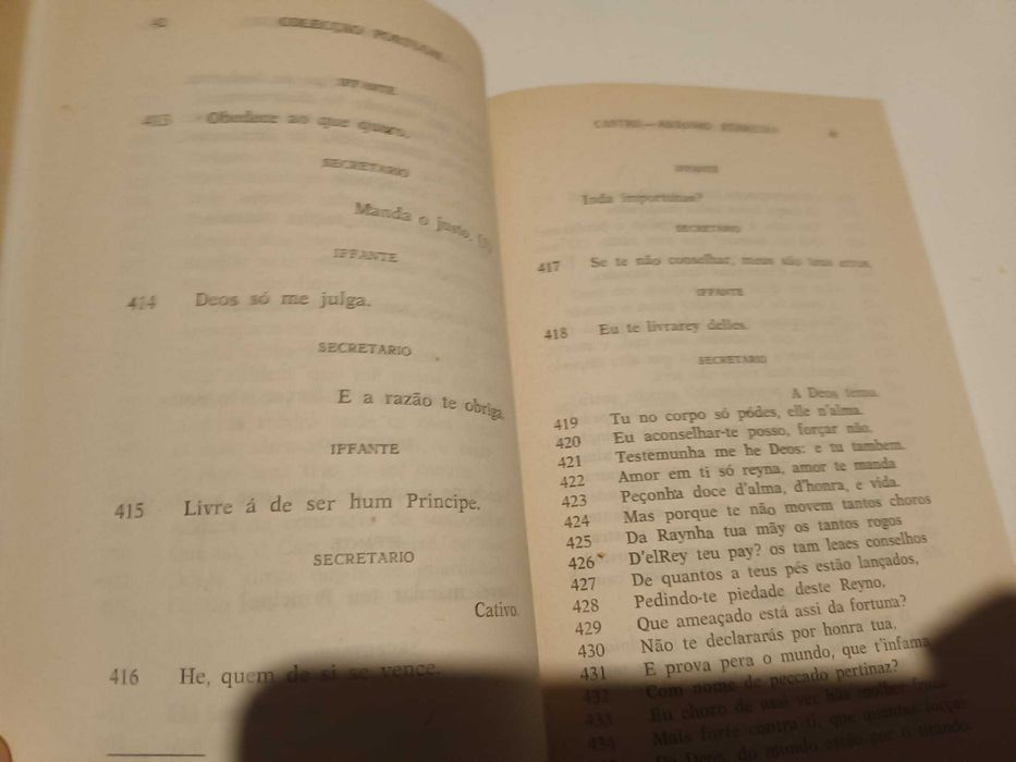 "Castro" por António Ferreira