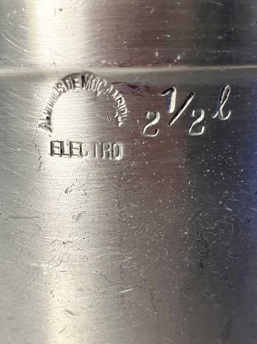 Panela de alumínio fundido 2,5L