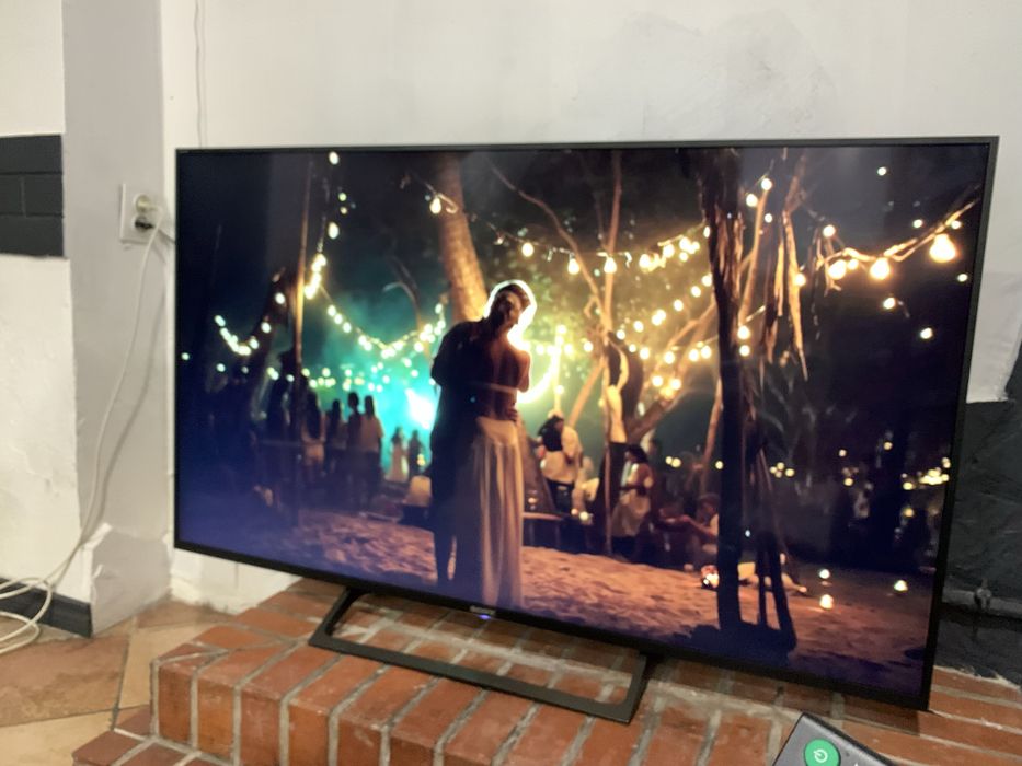 Телевізор sony 55 дюймів 4к android + кріплення на стіну