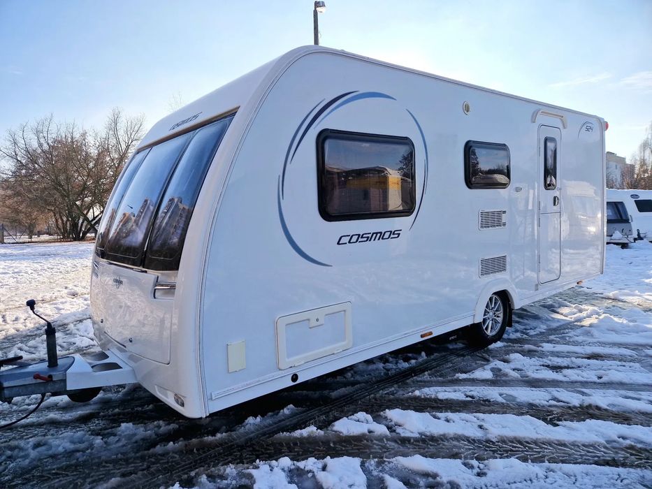 Lunar Cosmos  Lekka Przyczepa 4 osobowa, Duża Łazienka, napęd Mover, Truma Combi