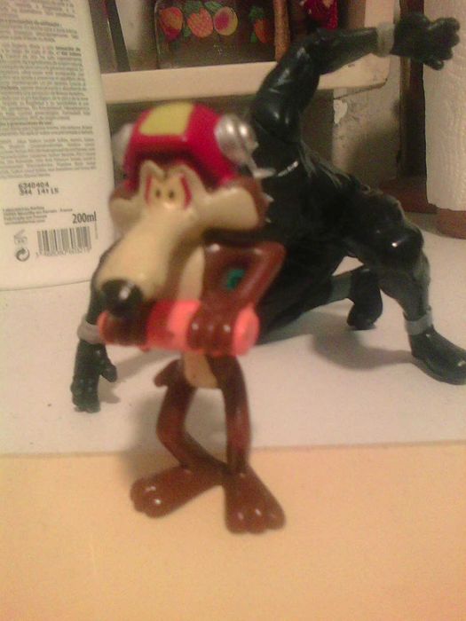 Coyote Figure Warner Bros Vintage