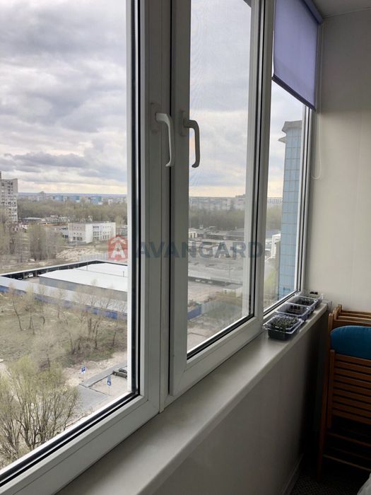 Продам 3 кімнатну з холом на Лівому березі