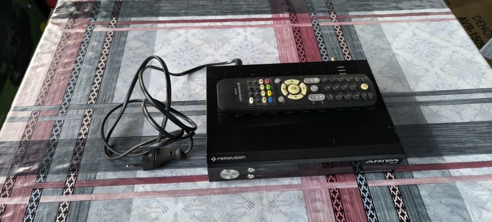 Dekoder Tv satelitarnej cyfrowy nowy
