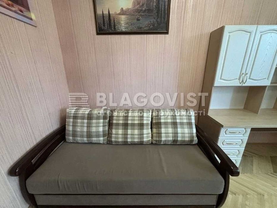 Продаж квартири Героїв Оборони, 3 Виставковий центр