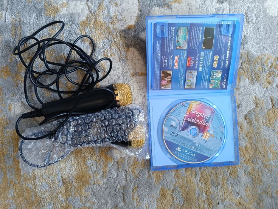 Playstation 4 in excellent condition with two controllers64309593041667121