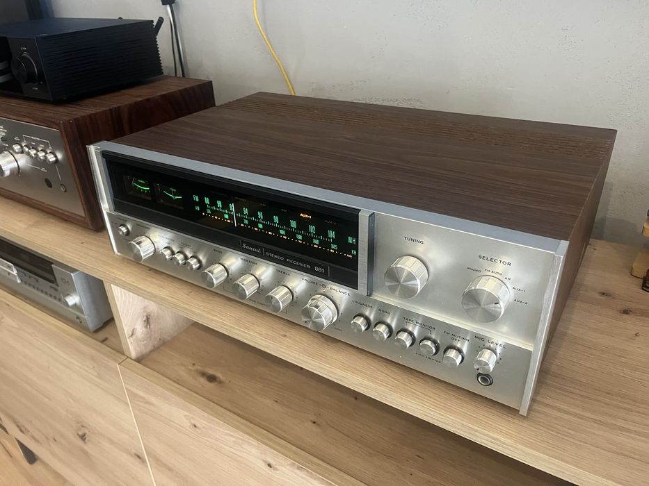 Amplituner Sansui 881 stan idelany