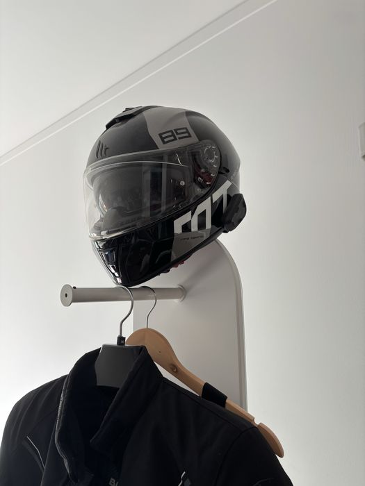 Capacete MT com intercomunicador