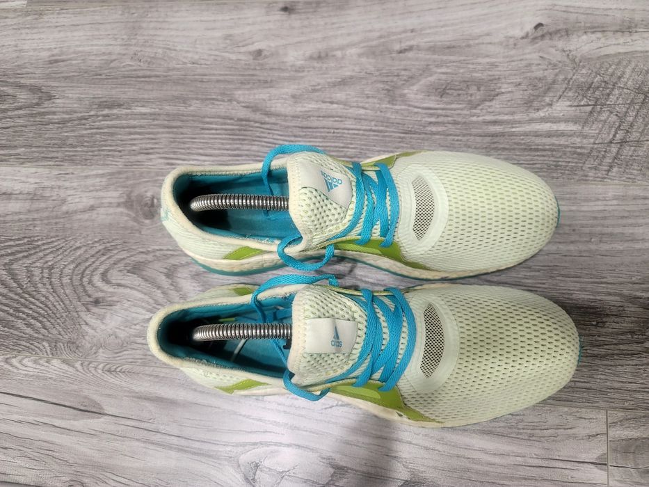 Продам фірмові кросівки Adidas pure boost x для бігу