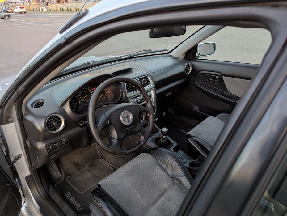 Продам Subaru Impreza WRX STI 2001г.в.