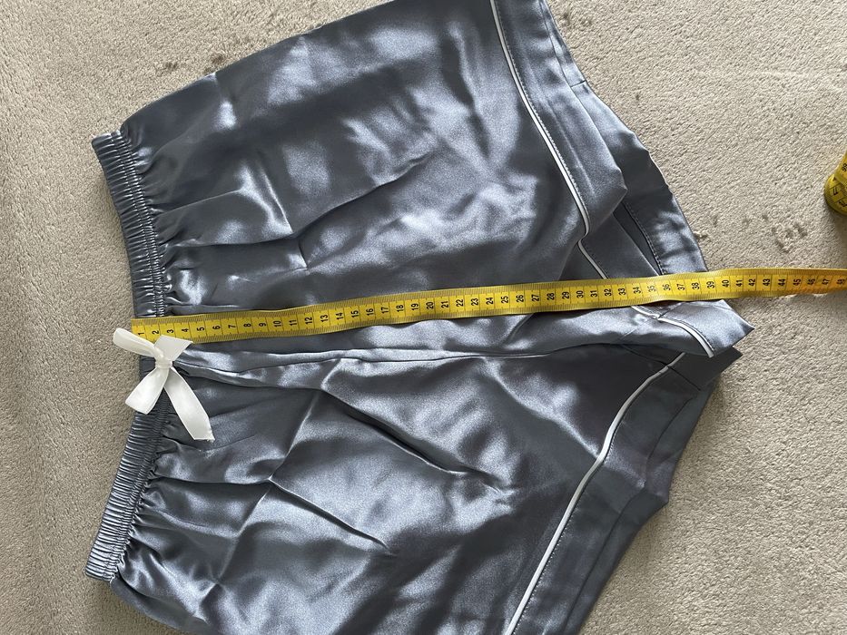 Піжама жіноча шовкова М сіро-блакитна шорти футболка