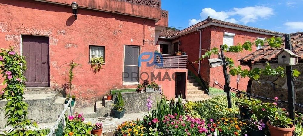 Quinta T6 em São Martinho de Mouros