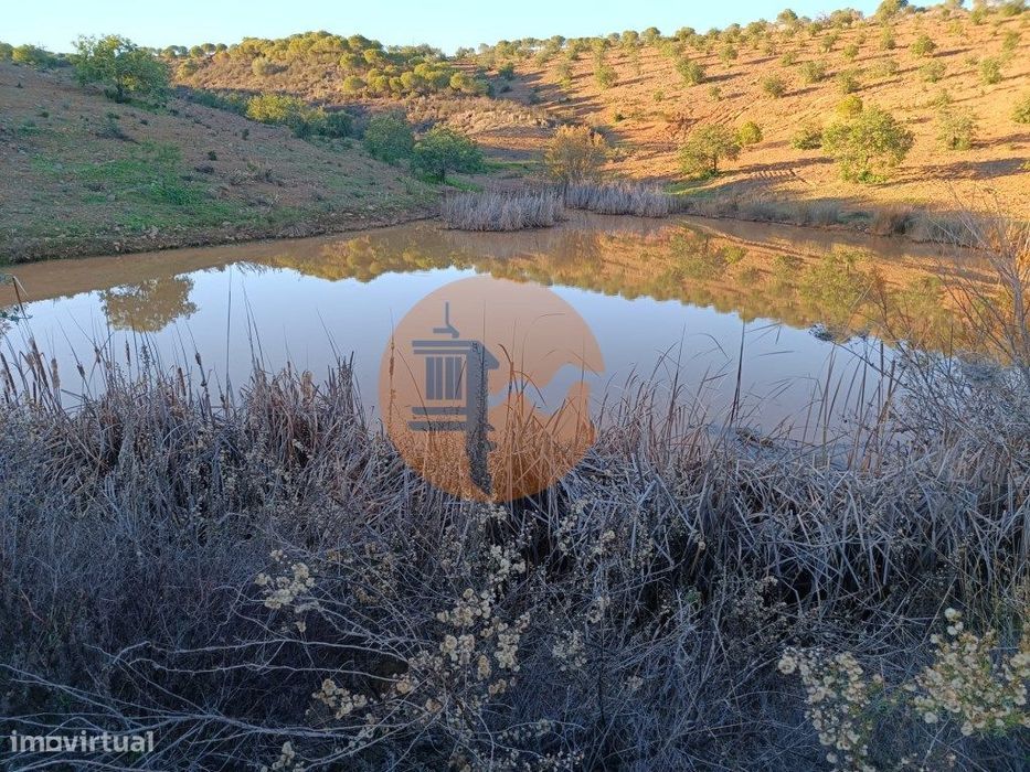 Terreno Com 145.360 M2 - Com Lago - Possibilidade De Construção - T...