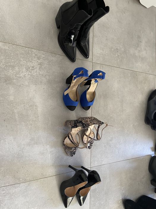 Szpilki, sandały, botki