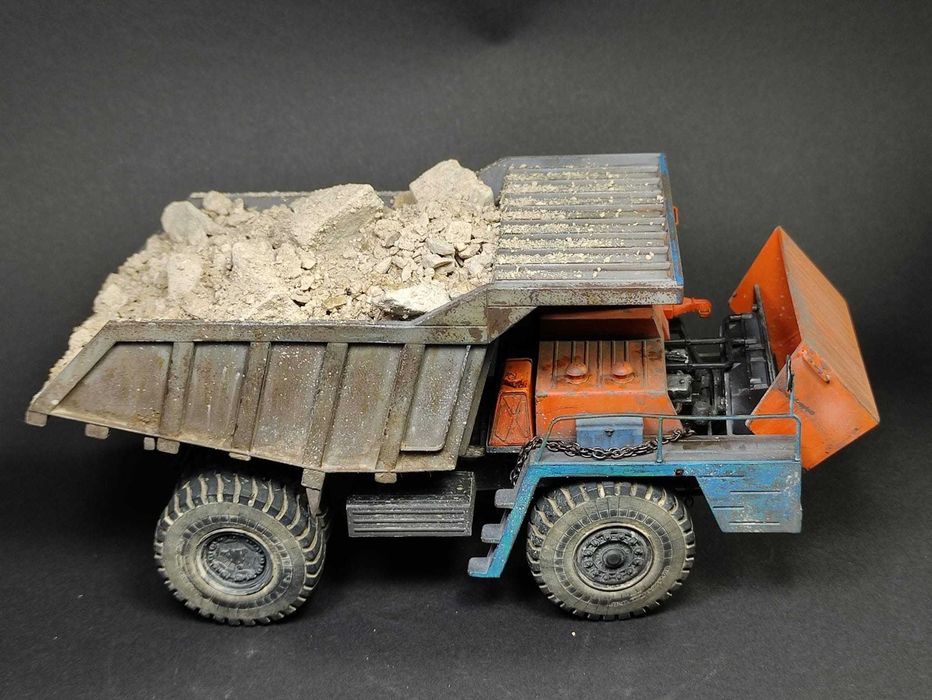 BELAZ 1/43 Avd Models