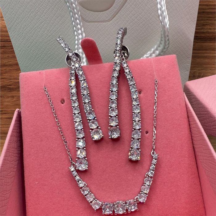Кольє та Сережки Swarovski matrix