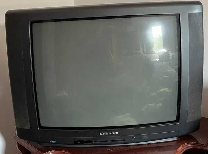Ofereço Televisao Grunding