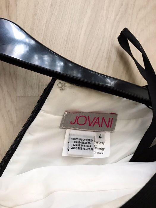 Выпускное платье Jovani
