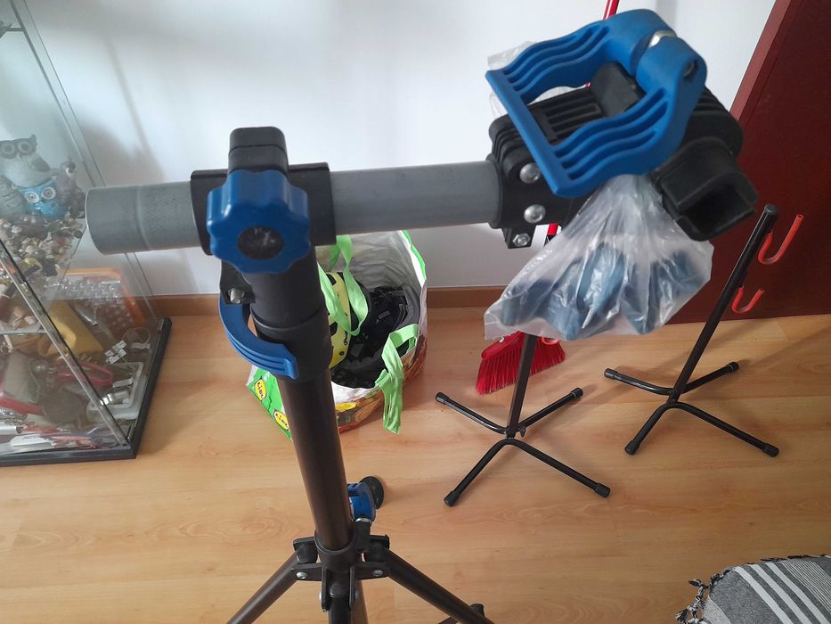 Suporte tripé de bicicleta