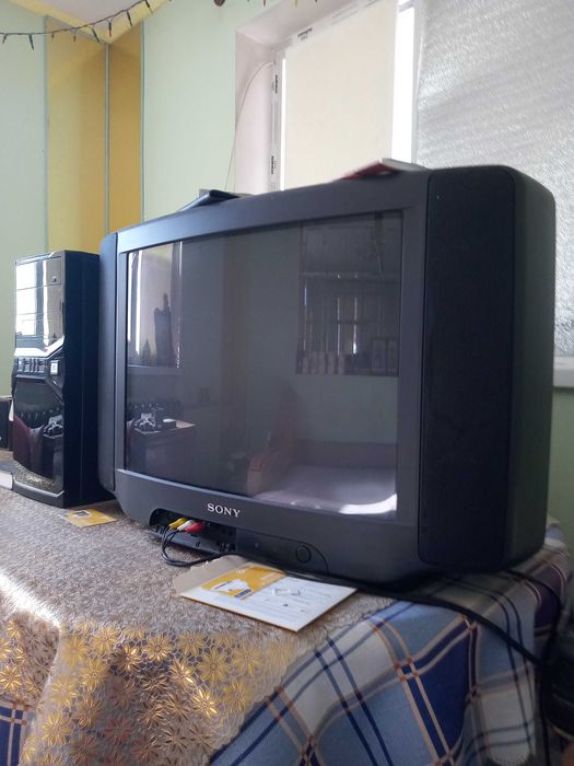 Продам Телевизор SONY