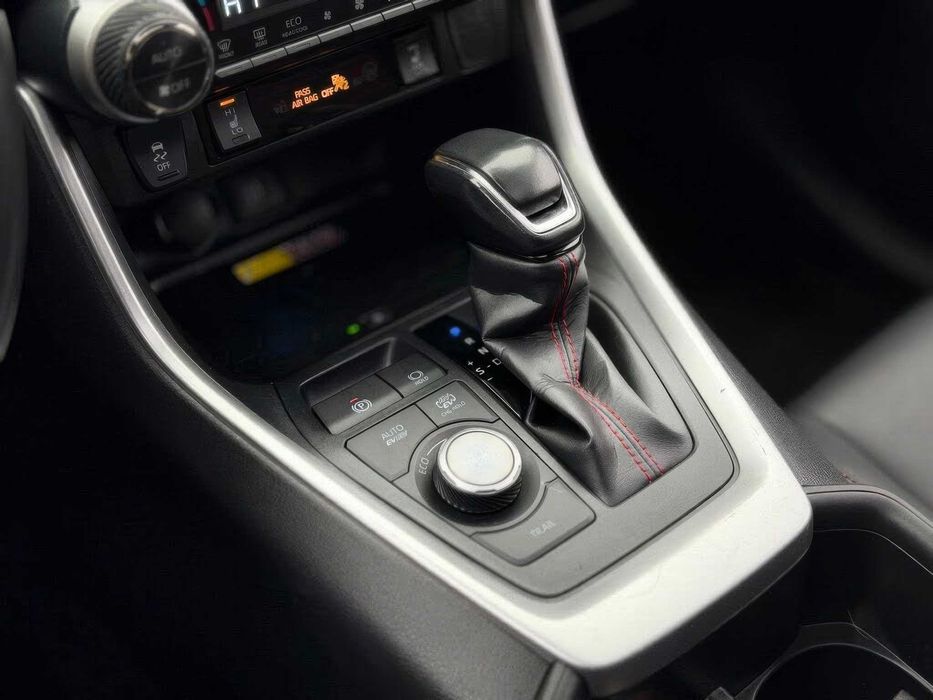 Toyota RAV4 Prime XSE      2023