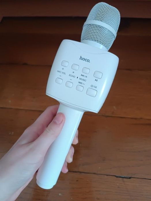 Караоке мікрофон