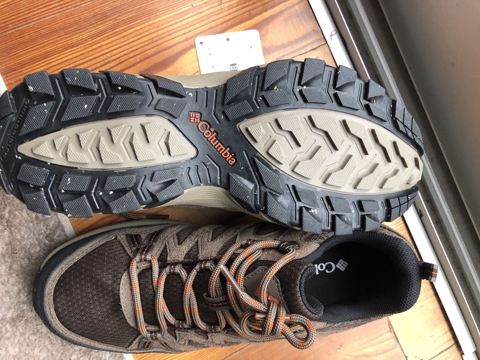 Sapatilhas Colômbia de montanhismo novas