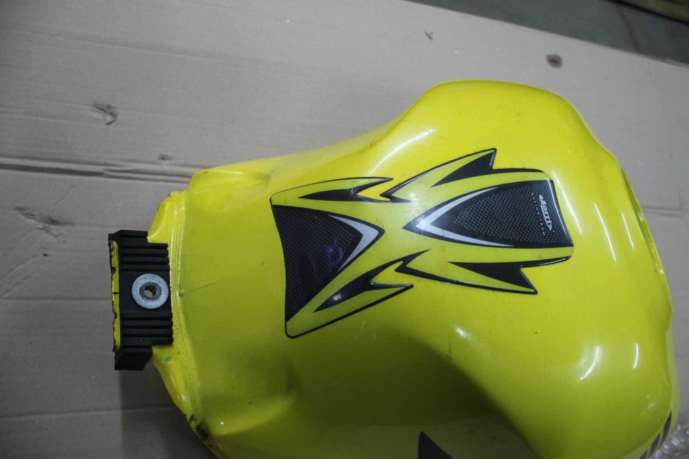 Zbiornik Paliwa Bak Honda CBR 929 SC44 00-01