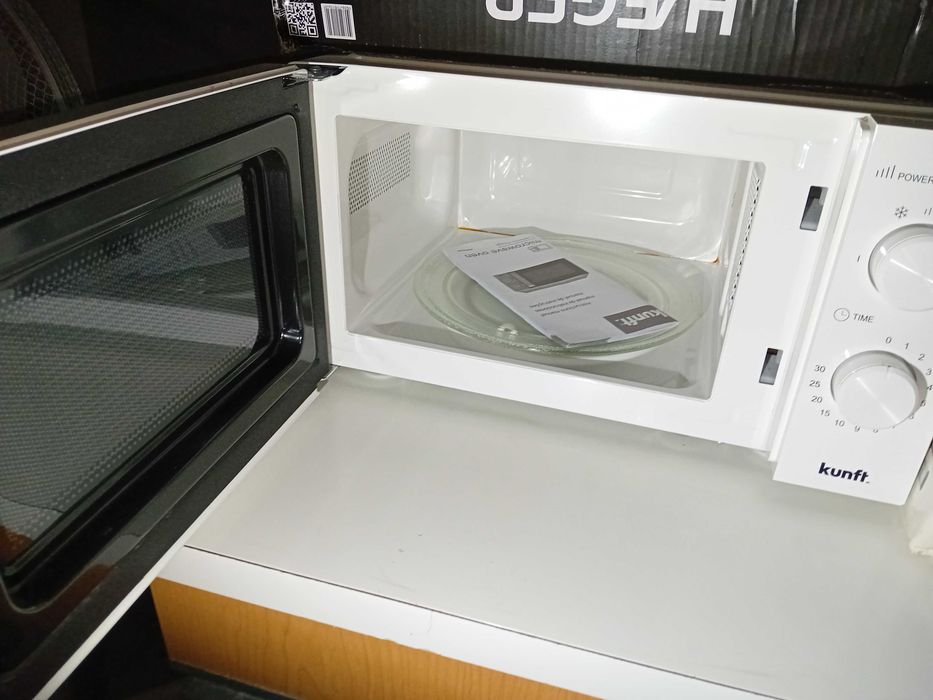 Vendo microondas marca kunf