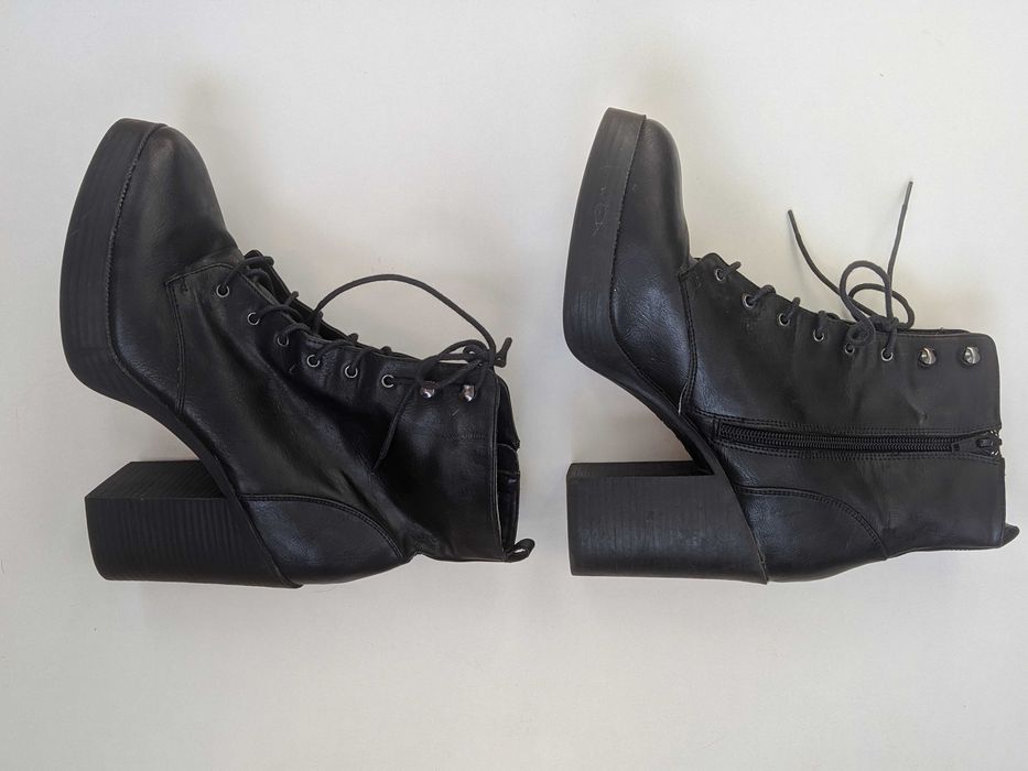 Кожаные полусапожки, ботильены 40 Размера