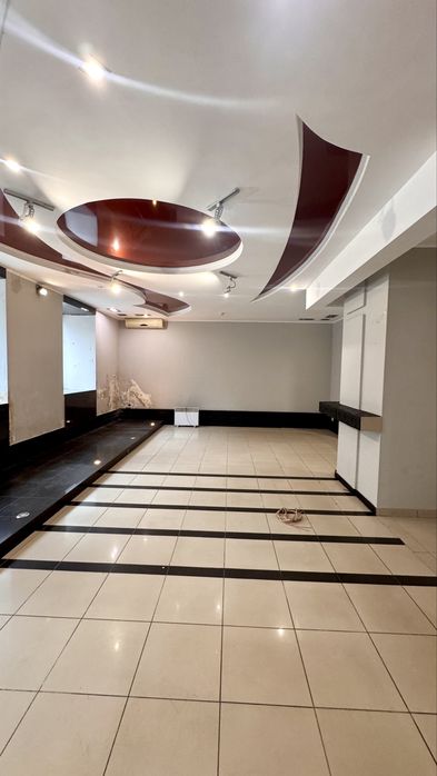 Продаж комерційного приміщення 58,5 м² | вул. Степана Бандери, 59