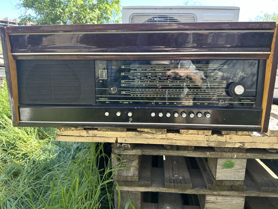 Продам винтажный проигрыватель Урал 111